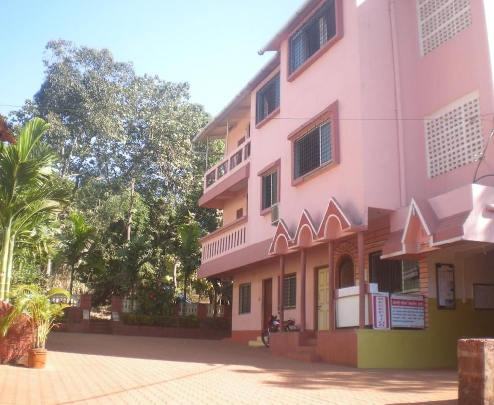Atithi - carbon neutral hotel in Ganpatipule