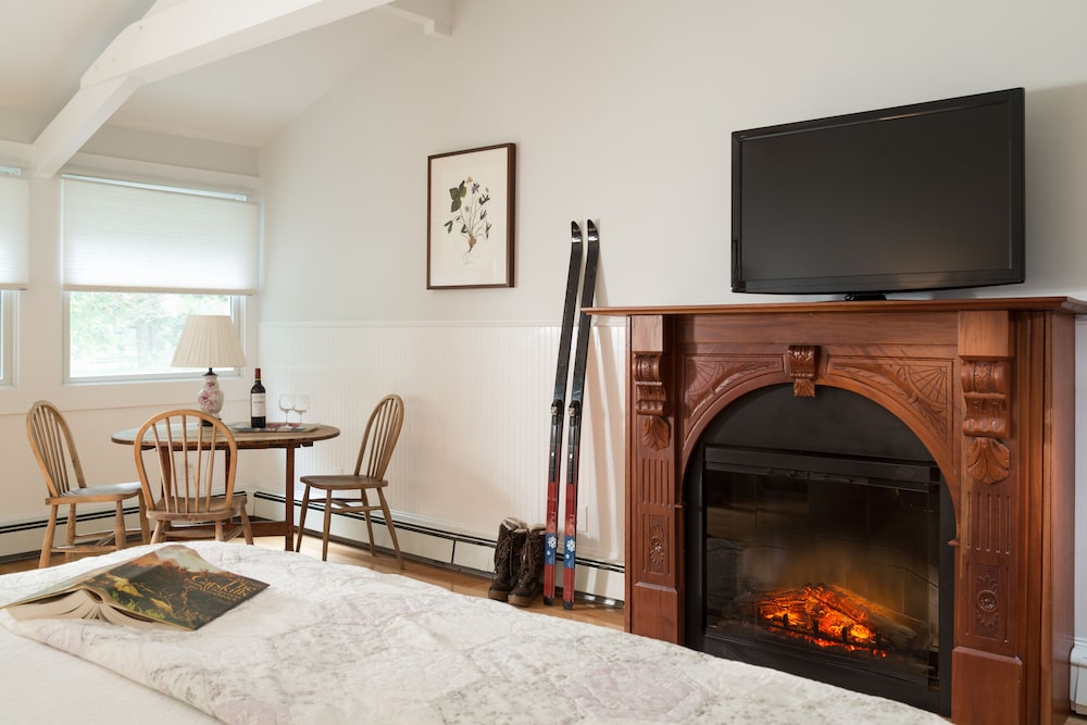 The Woodstock Inn on the Millstream - photo 6