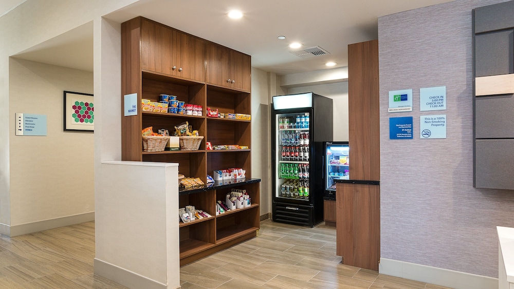 Holiday Inn Express Fullerton Anaheim by IHG - photo 20