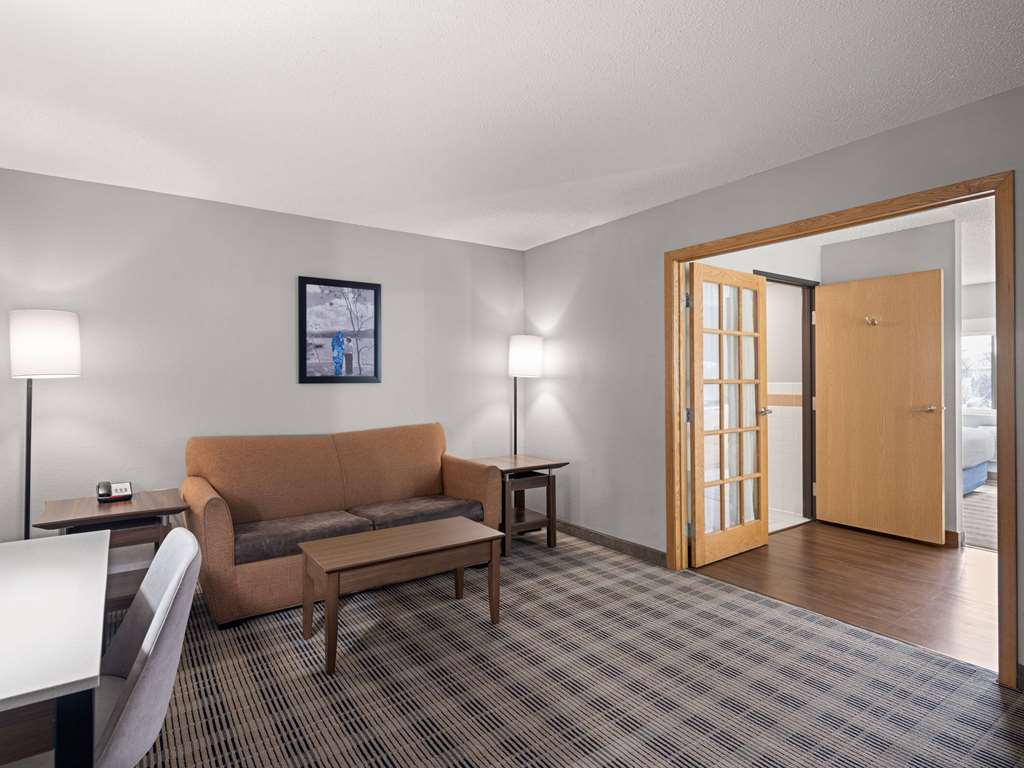 AmericInn by Wyndham Shakopee Near Canterbury Park - photo 24