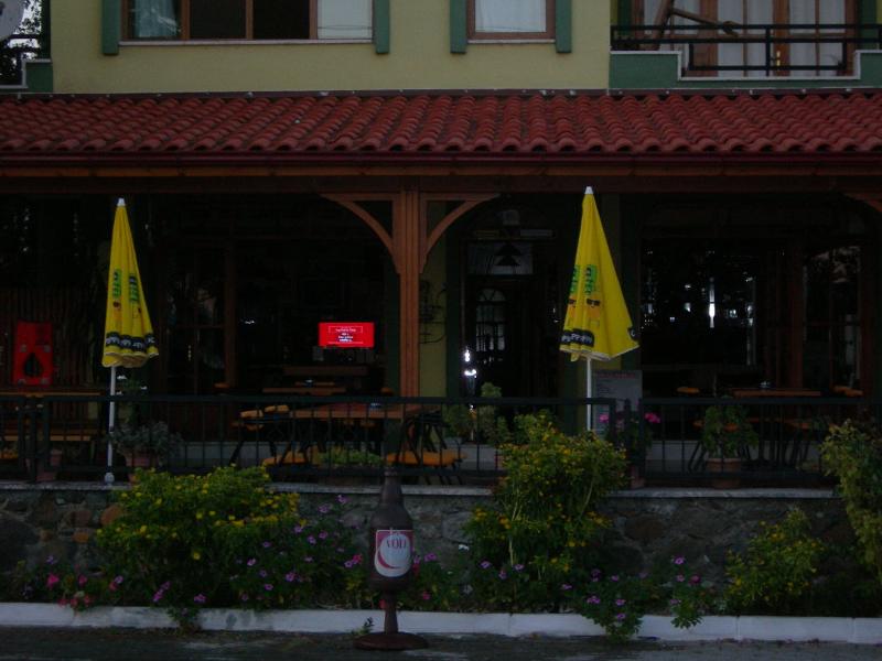 La Atalaya - carbon neutral hotel in Frailes
