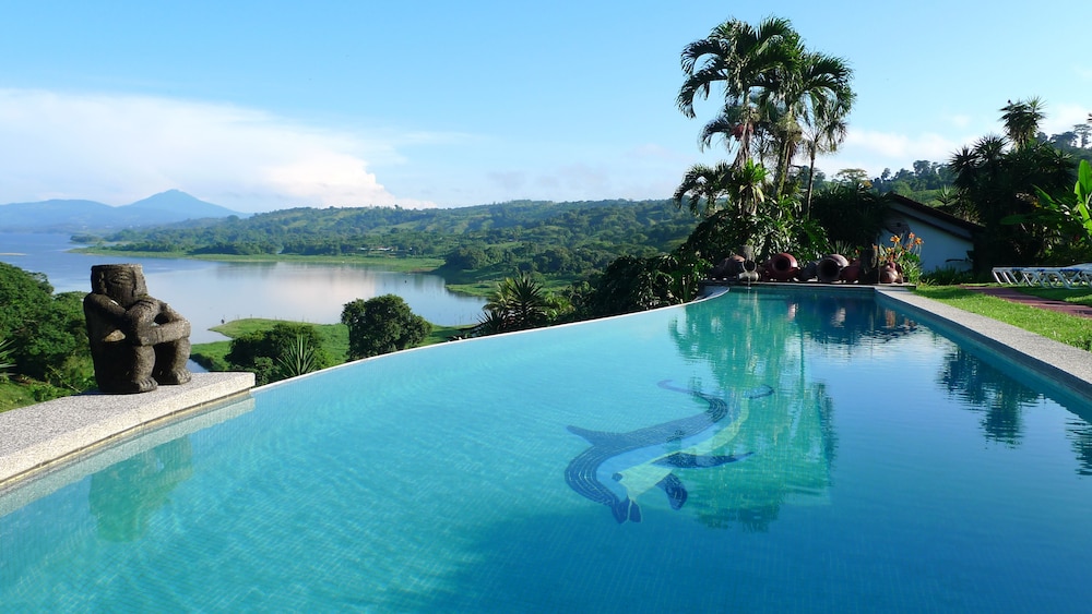 Hotel La Mansion Inn Arenal — 4-Star Luxury Hotel in San Jose, Costa Rica