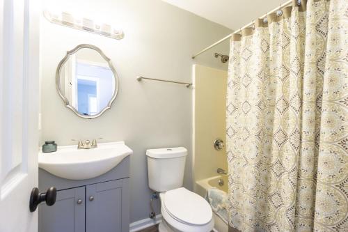 Nanas Nest by Oak Island Accommodations - photo 4