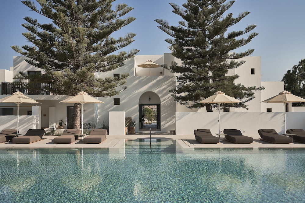Parilio a Member of Design Hotels in Paros, Greece