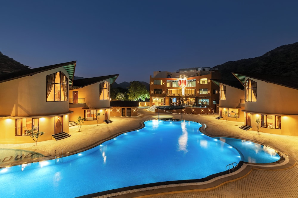The Qualia Resort Club & Brewery — 4-Star Luxury Hotel in Udaipur, India