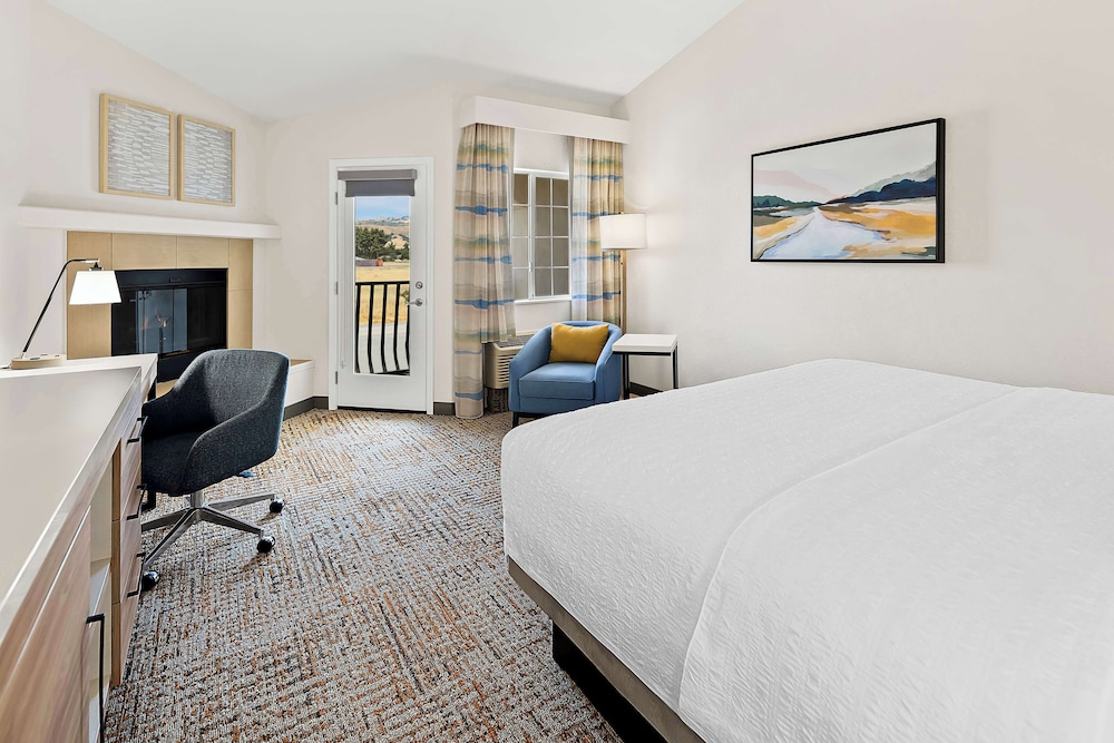 Hampton Inn Morgan Hill - photo 27