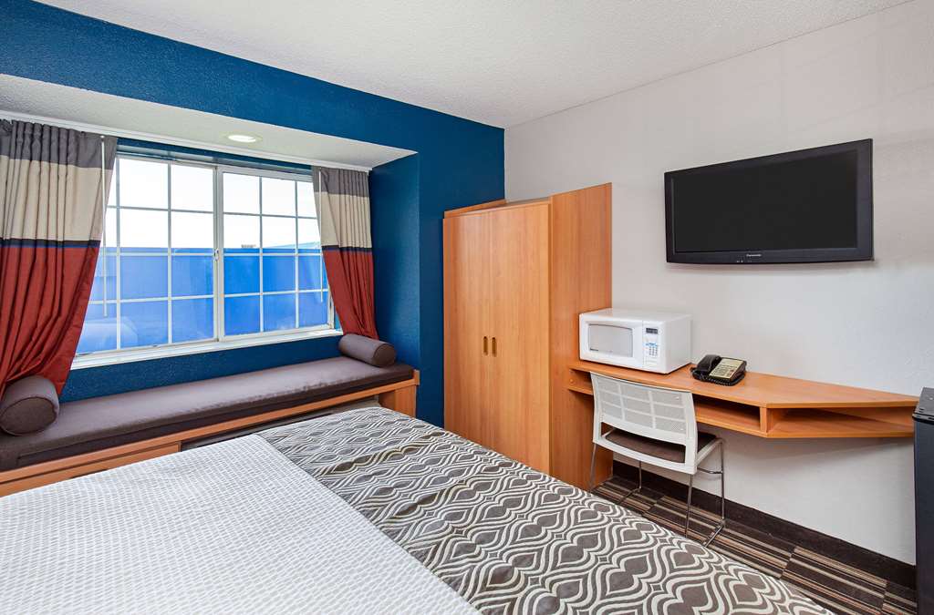 Microtel Inn & Suites by Wyndham Cordova Memphis I 40 East - photo 15