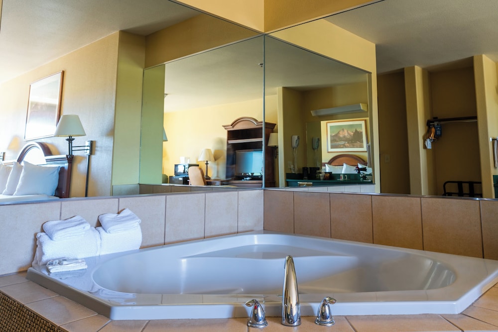 Baymont by Wyndham Pinedale - photo 35