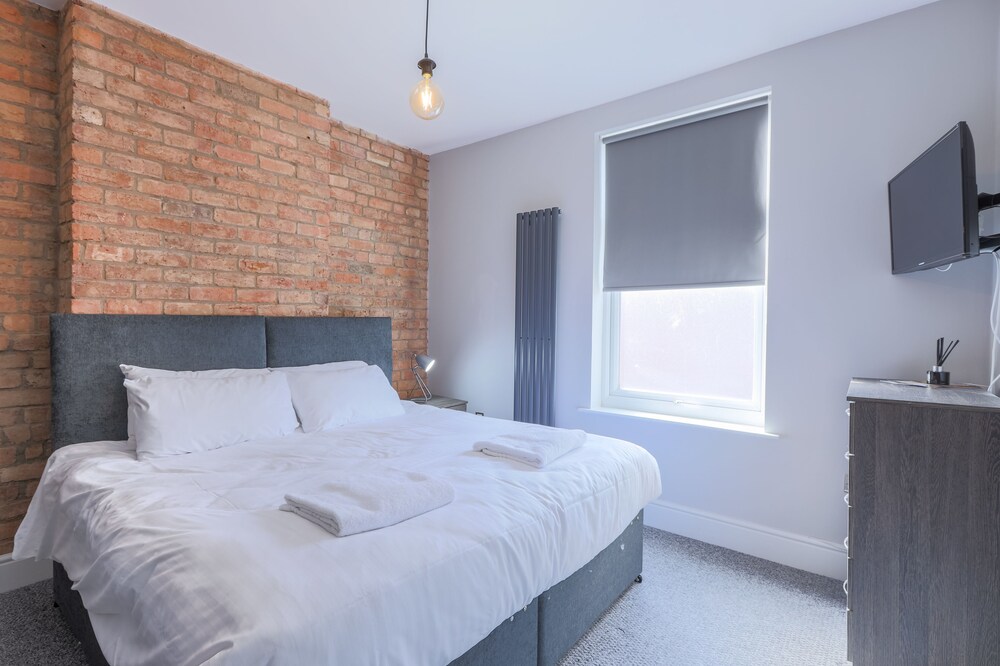 Salisbury Street Guesthouse — 4-Star Luxury Hotel in Long Eaton, United Kingdom