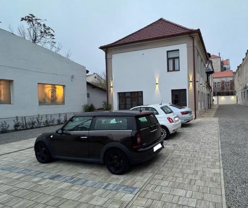 Ullmann Residence cu parcare in curte — 4-Star Luxury Hotel in Oradea, Romania