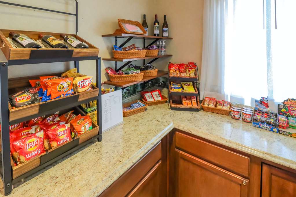 Quality Inn & Suites Sequim at Olympic National Park - photo 45