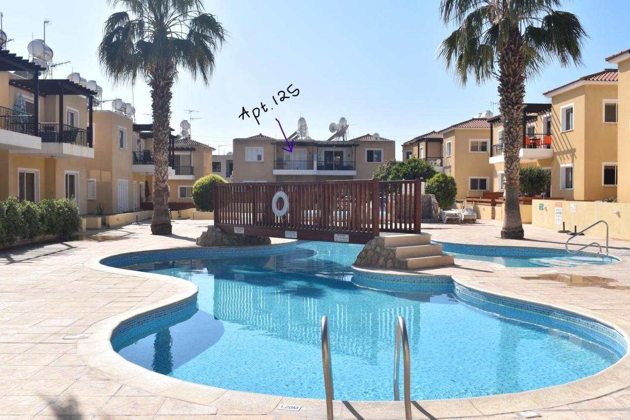 Sirena Sunrise Apartment 125 — 4-Star Luxury Hotel in Paphos, Cyprus