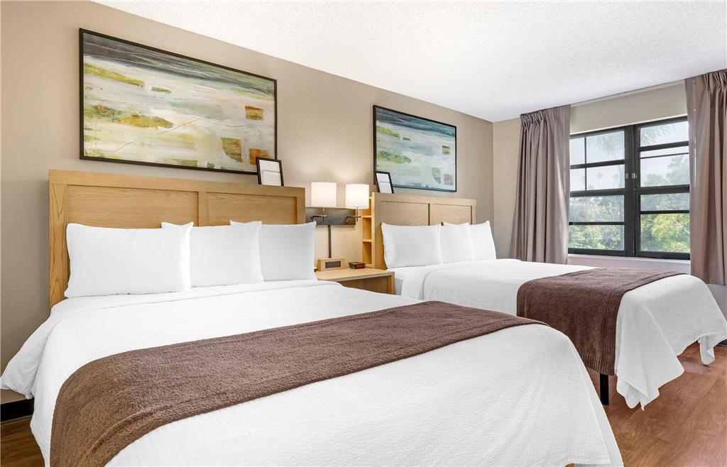 Extended Stay America Suites Carlsbad Village by the Sea - photo 23