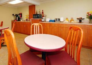 Rodeway Inn Effingham - photo 5