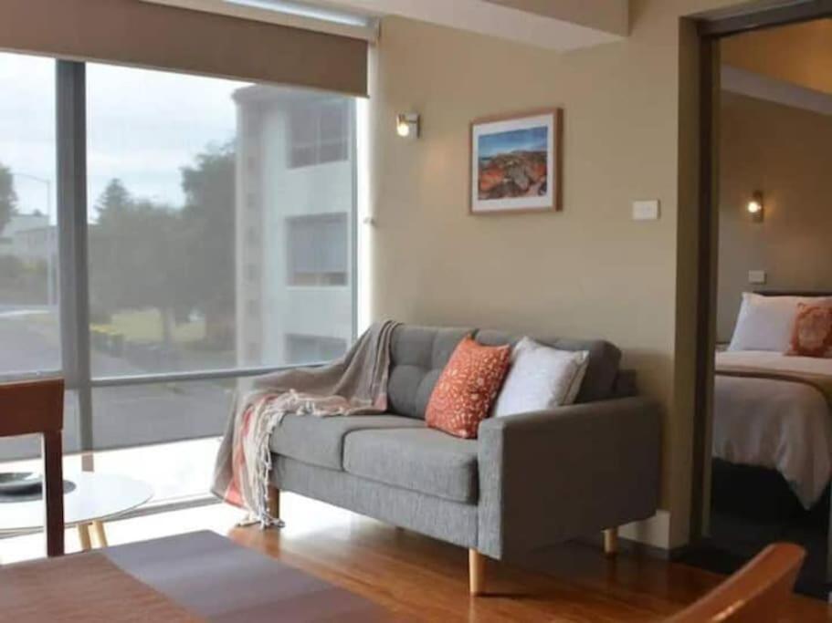 Modern 1 Bed Walk Casino Riverfront 5 Mins To Cbd — Hobart