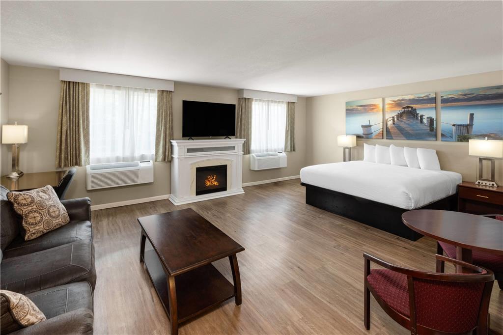 Days Inn by Wyndham Mountain Home - photo 37