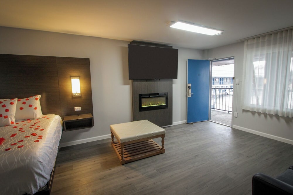 Envi Boutique Hotel Henderson Evansville South - photo 65