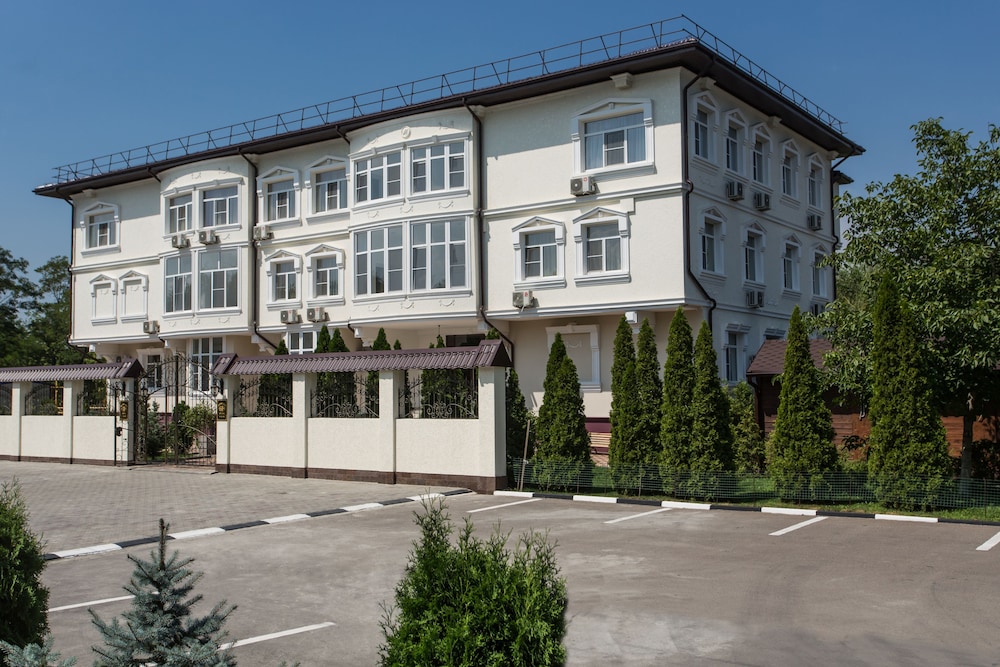 Hotel Goluboe ozero in Rostov-Na-Donu, Russia