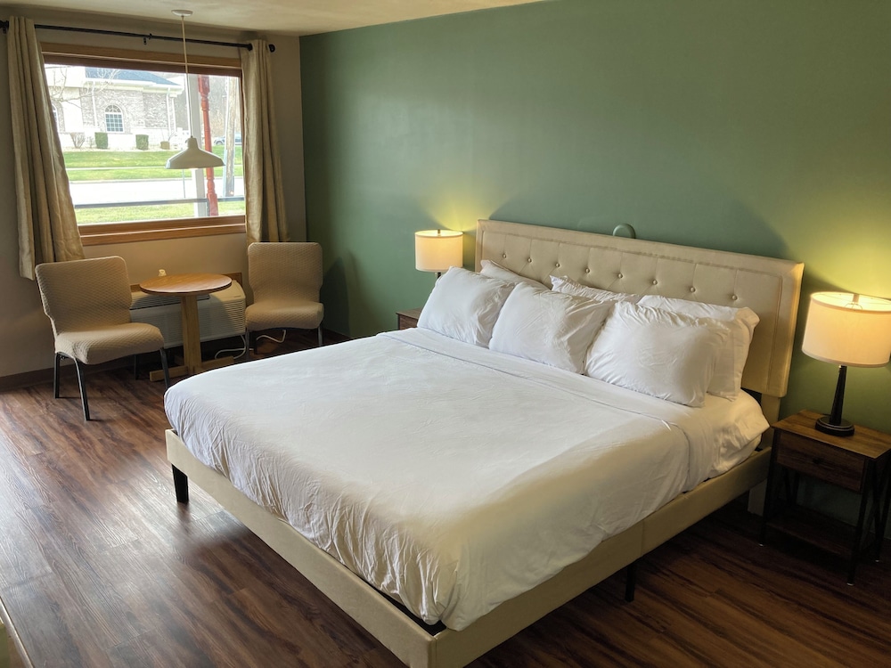 Valley Inn and Suites - photo 33