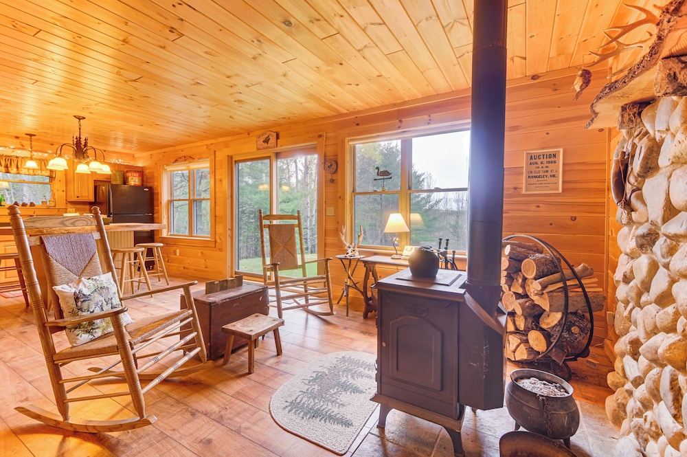 Fish Hunt Ride & Ski: 4 season Phillips Retreat — hotel in Phillips