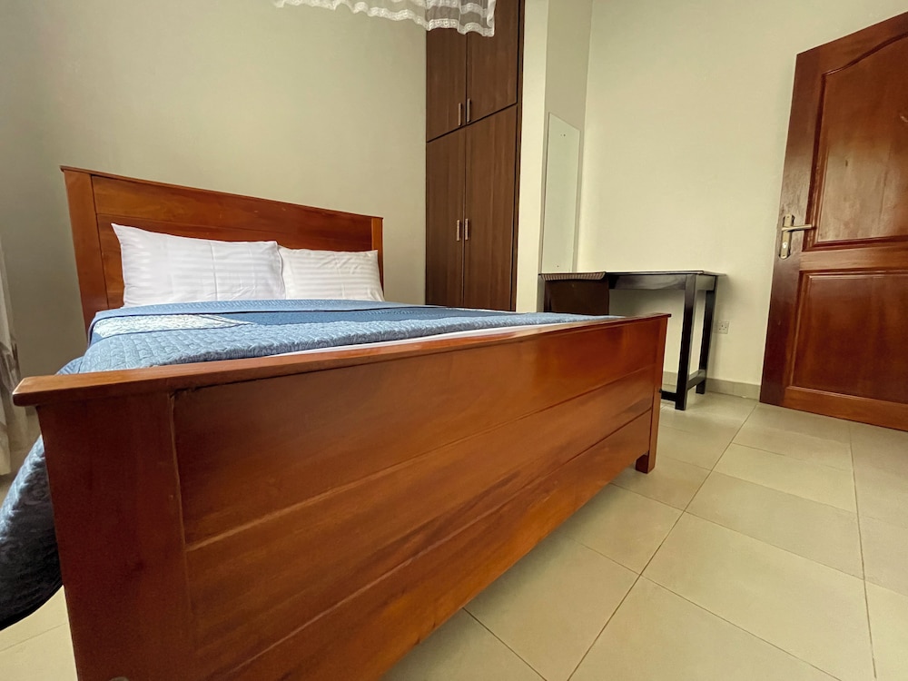 Katente Country Resort in Kyegegwa, Republic of Uganda