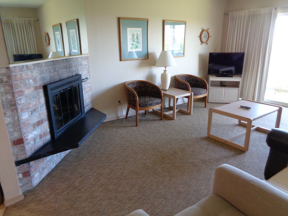 The Polynesian Resort - photo 4