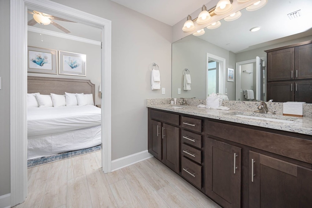 Phoenix Gulf Towers 1605 4 Bedroom Condo - photo 19