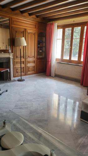 Le Goutanou — hotel in Chatillon-En-Michaille