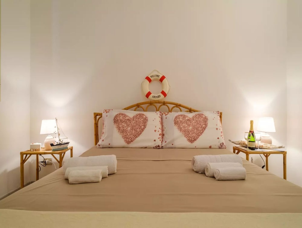 Villa With Climate Wi fi and Private Parking — 4-Star Luxury Hotel in Porto Cesareo, Italy