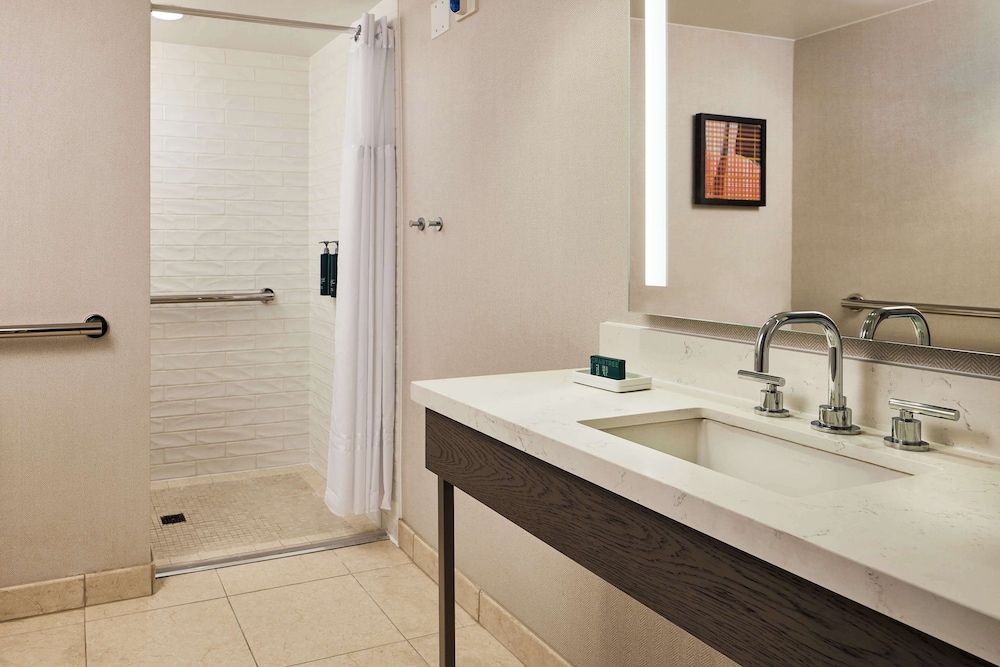 Hilton Kansas City Country Club Plaza - photo 29