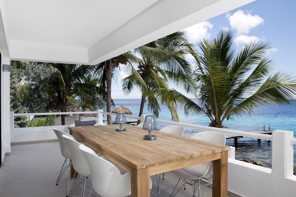 One Ocean Boutique Apartments & Suites Bonaire — 4-Star Luxury Hotel in Kralendijk, Bonaire, Sint Eustatius and Saba