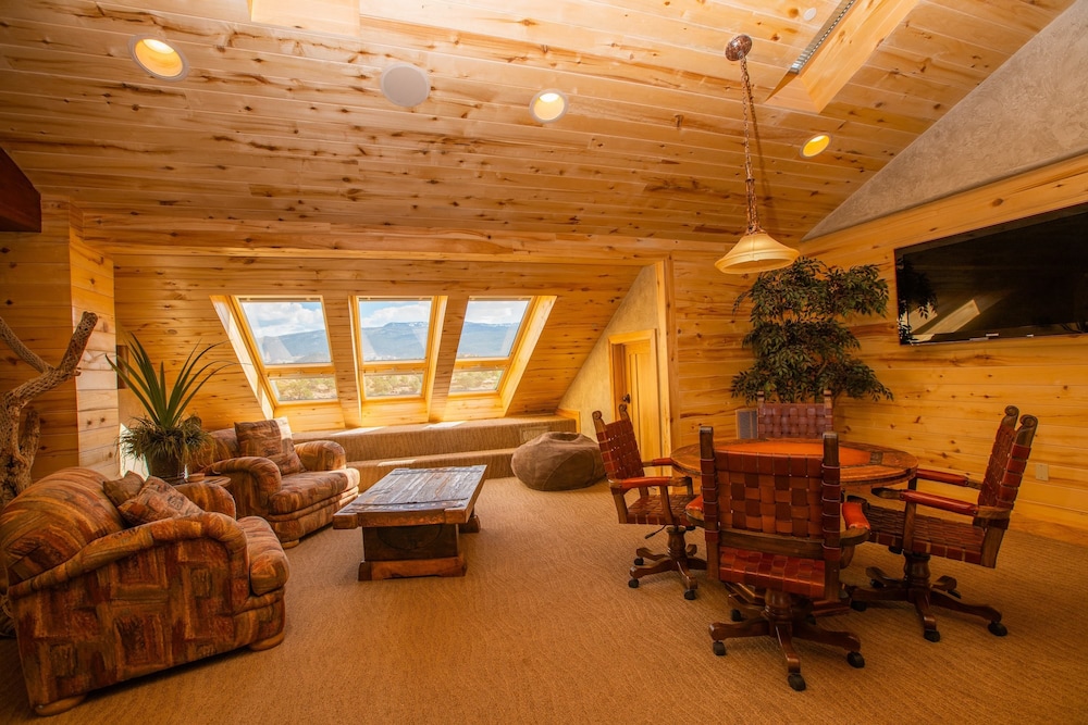 Cougar Ridge Resort LLC - photo 59