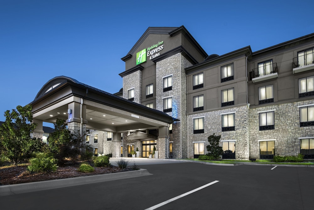 Holiday Inn Express & Suites Conway by IHG - photo 36