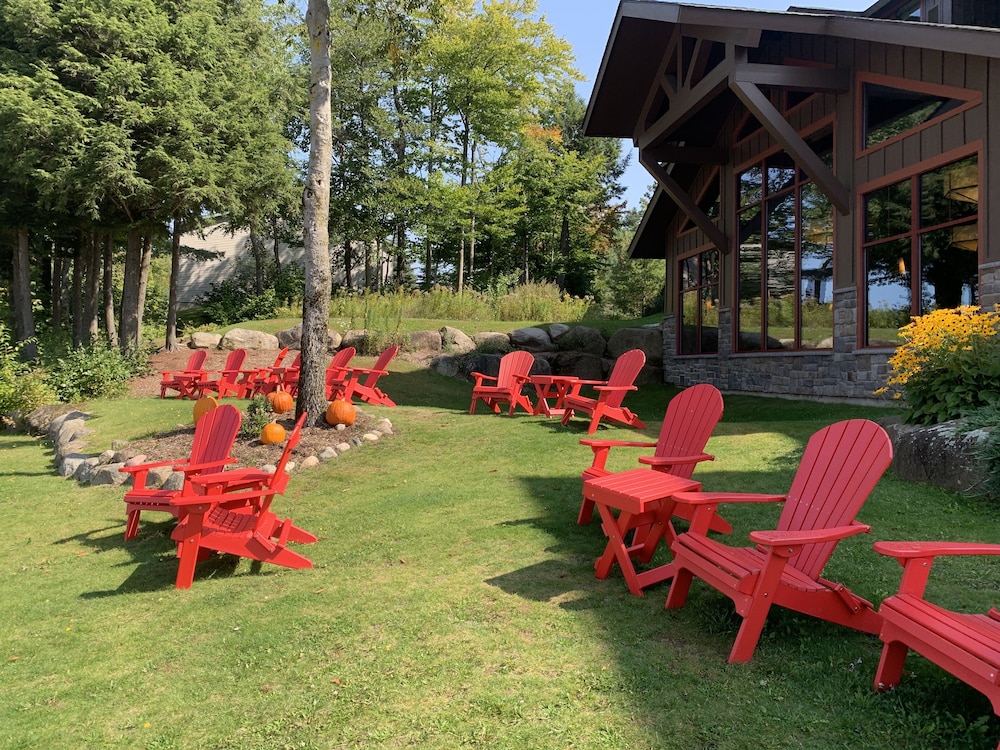 Hampton Inn & Suites Lake Placid - photo 58