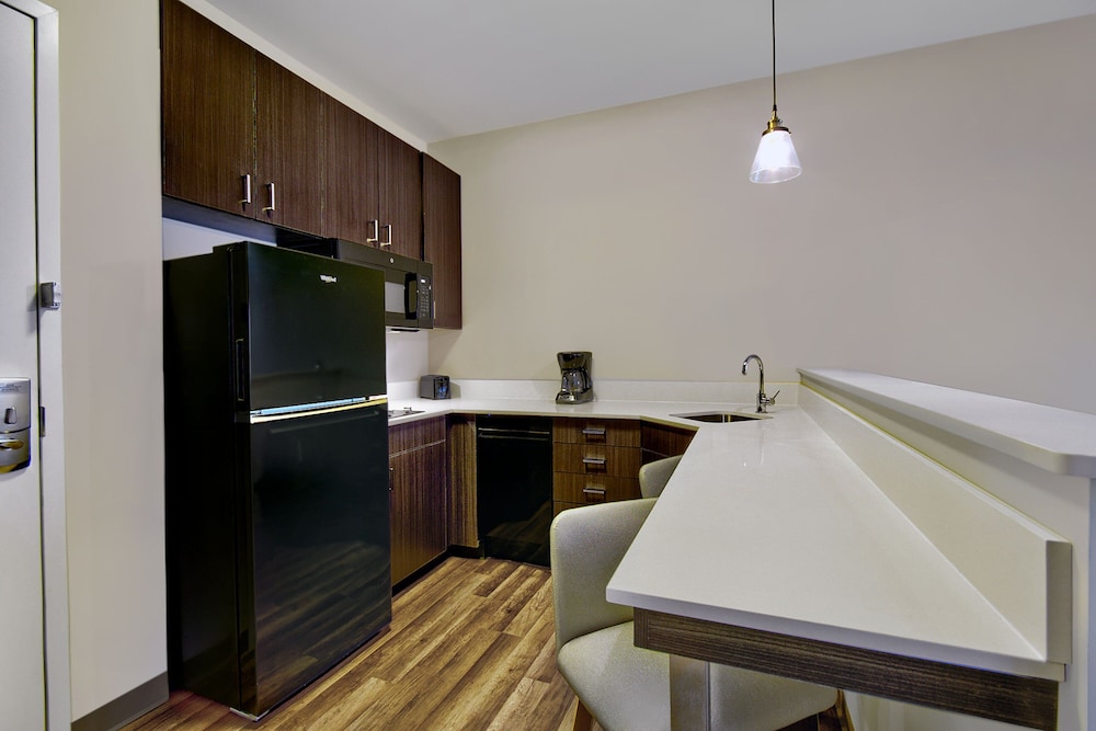Residence Inn by Marriott Reading - photo 10