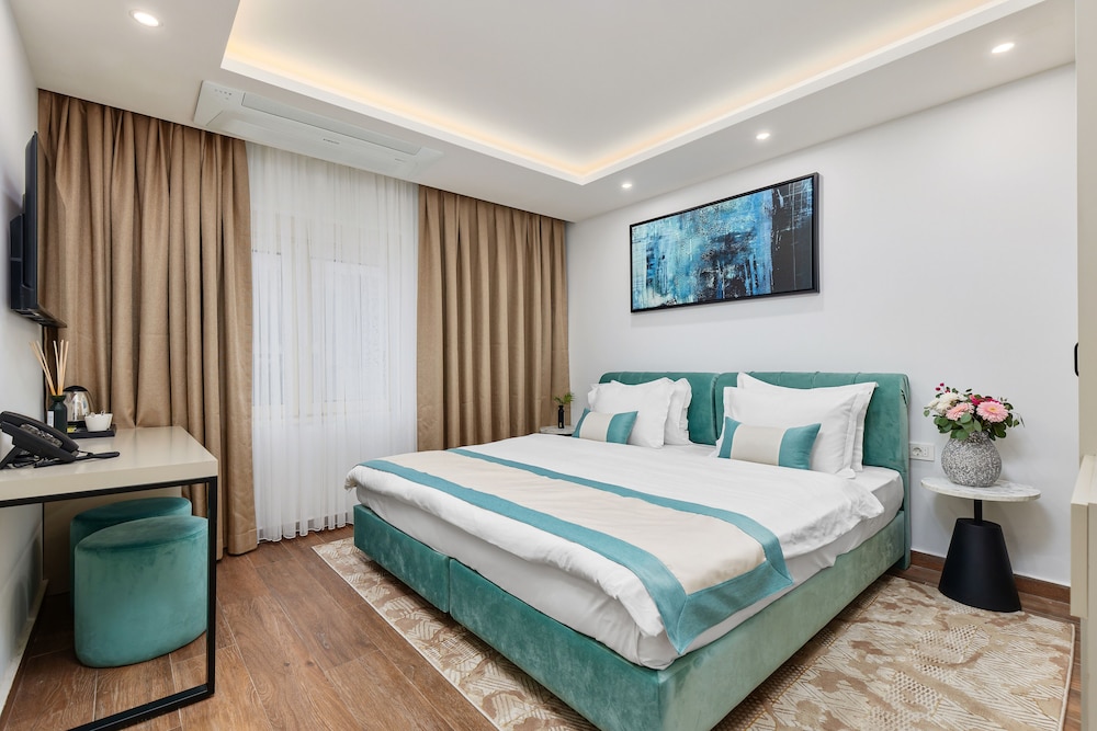 Splendido Bay Hotel 4 in Tivat, Montenegro