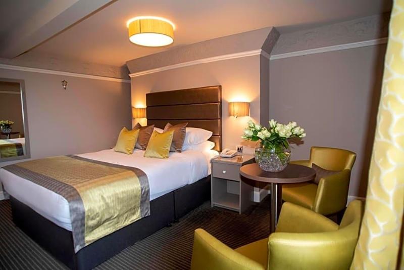 Cubley Hall - carbon neutral hotel in Penistone