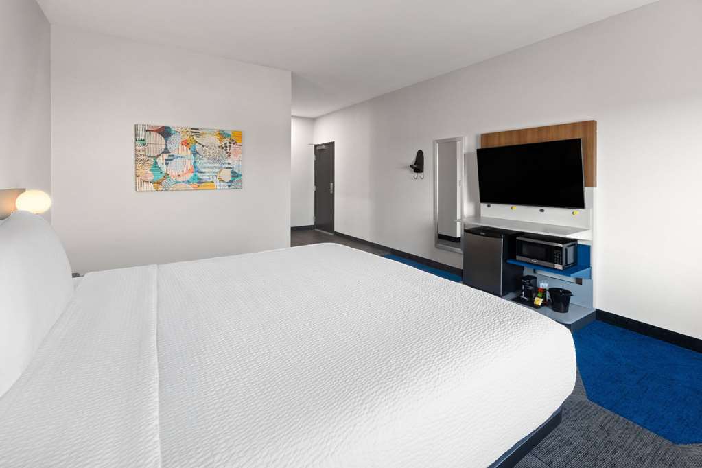 Microtel Inn & Suites by Wyndham Olive Branch - photo 13