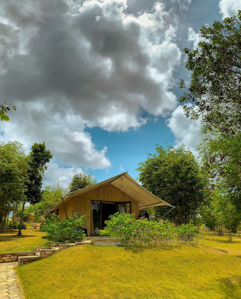 D’Bamboo Kamp in Bintan, Indonesia
