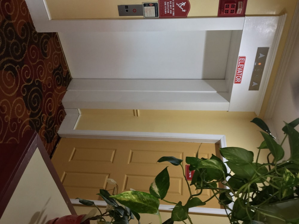 Red Carpet Inn Bridgeton Vineland - photo 32