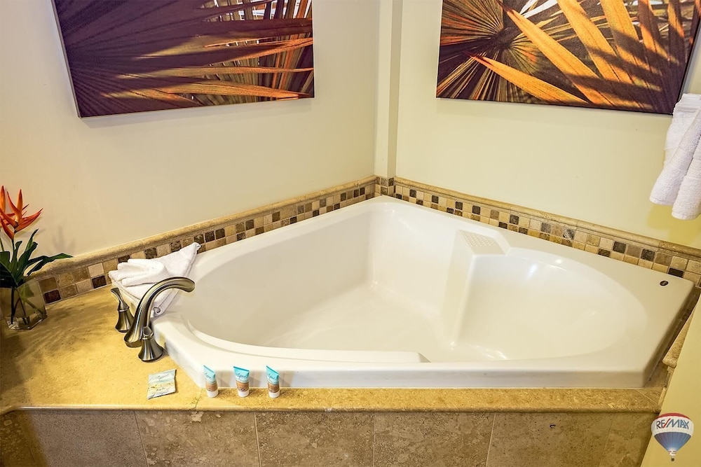 Waipouli Beach Resort E 205 - photo 17