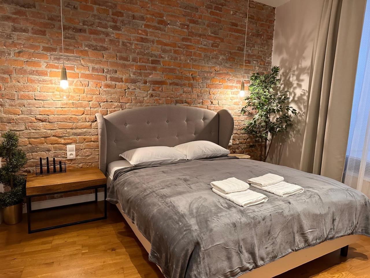 Centrum Apartamenty Stare Miasto — 4-Star Luxury Hotel in Krakow, Poland