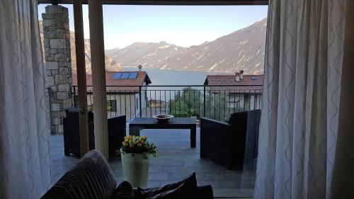 Villetta Sogno sul Lago by Gardadomusmea — hotel in Pieve