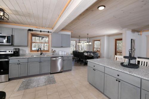 Rocky Top Lodge - photo 13