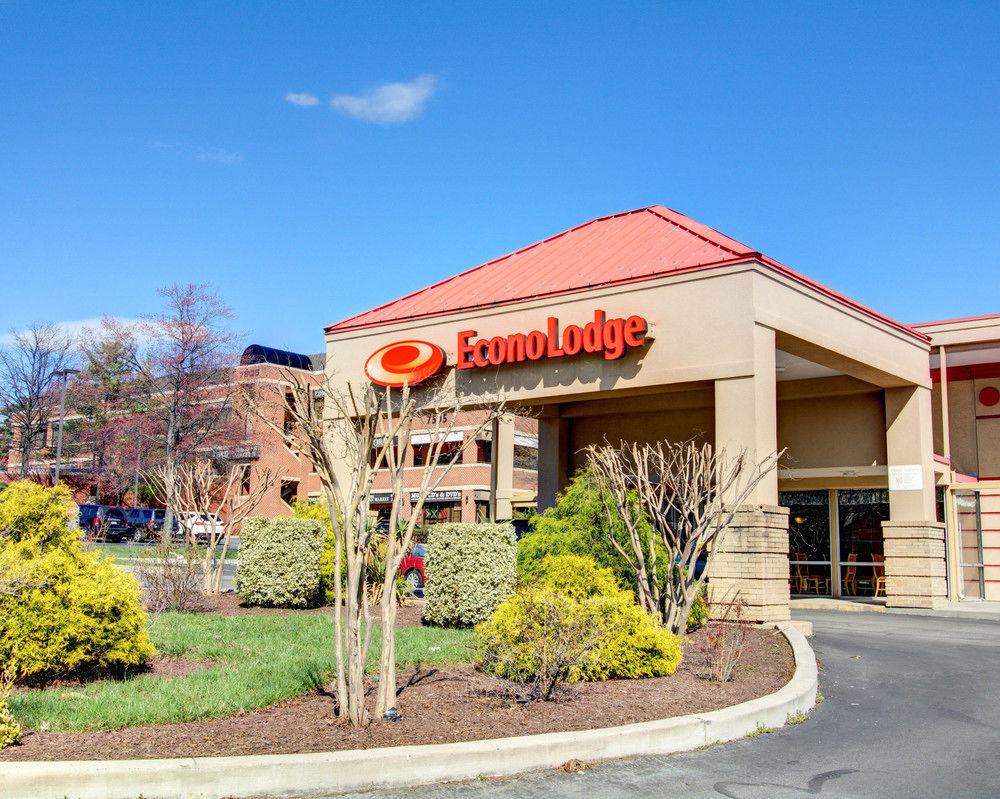 Econo Lodge Takoma Park - photo 3