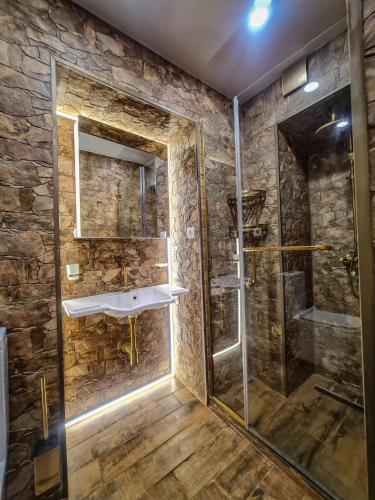 Top Floor Apartment Balcony in sololaki Room 25