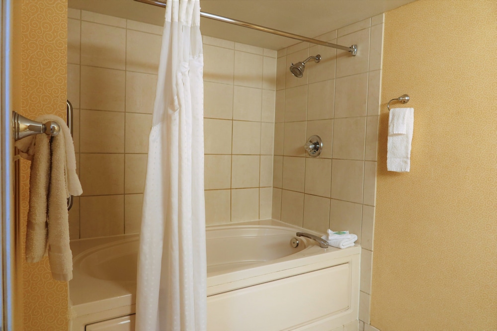 GreenTree Hotel Phoenix West - photo 14
