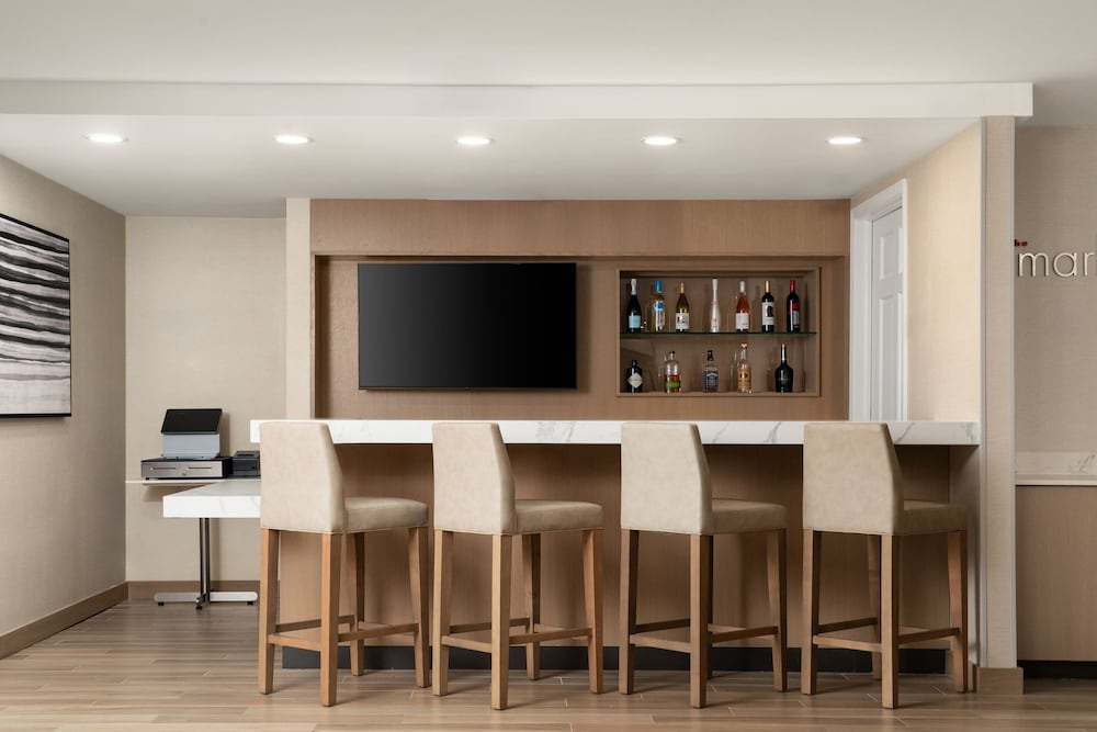 Residence Inn by Marriott Holland - photo 26