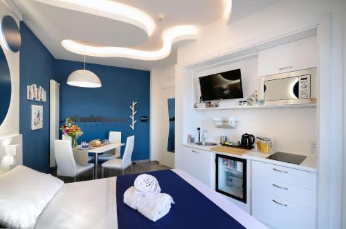 Napoli Central Station Studio — 4-Star Luxury Hotel in Naples, Italy