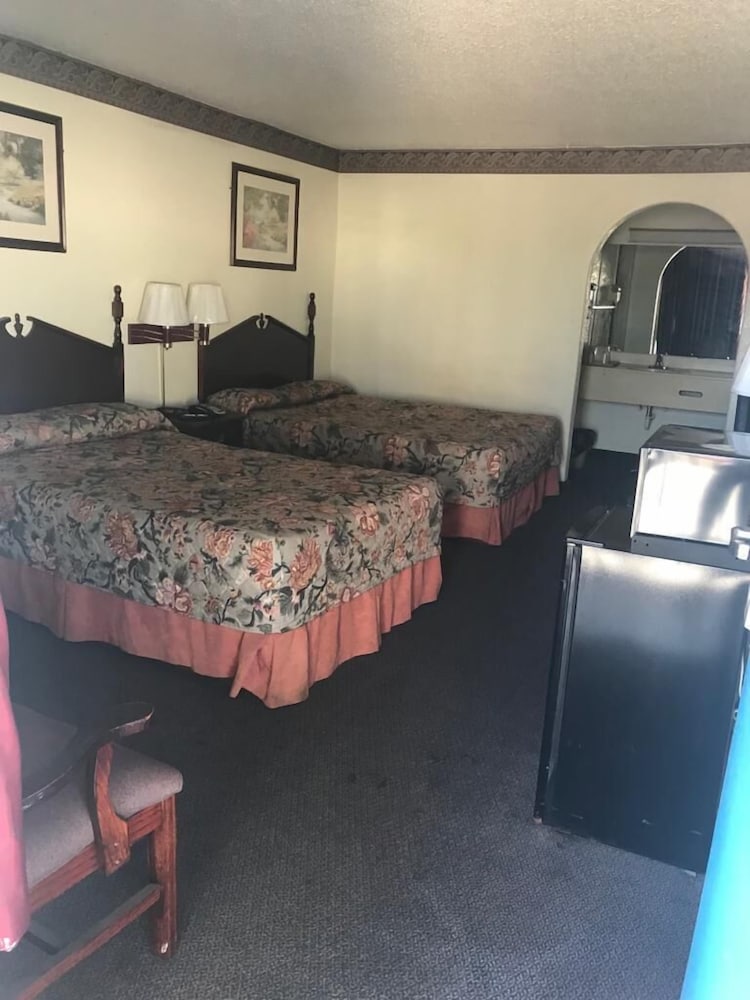 Executive Inn & Suites Lufkin US 59 - photo 3